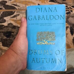 Drums of Autumn Novel - Blue Cover